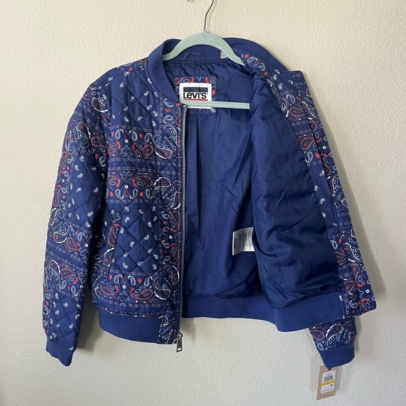 Levi's Diamond Quilted Bomber Jacket in Blue & Red Paisley Womens Size M NWT - Picture 6 of 16